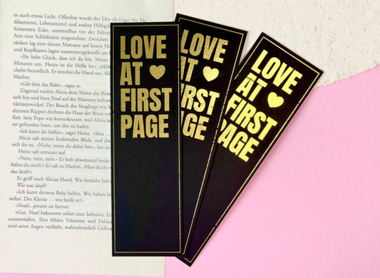 Lesezeichen „Love at first page“